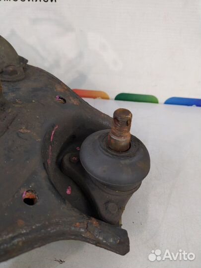 Рычаг подвески передний правый Mitsubishi Pajero