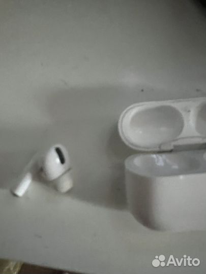 Airpods pro левый, кейс, оригинал
