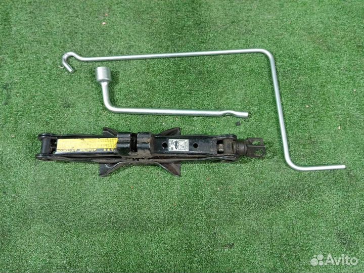 Домкрат Toyota