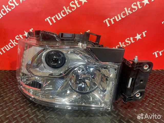 Фара левая Renault T