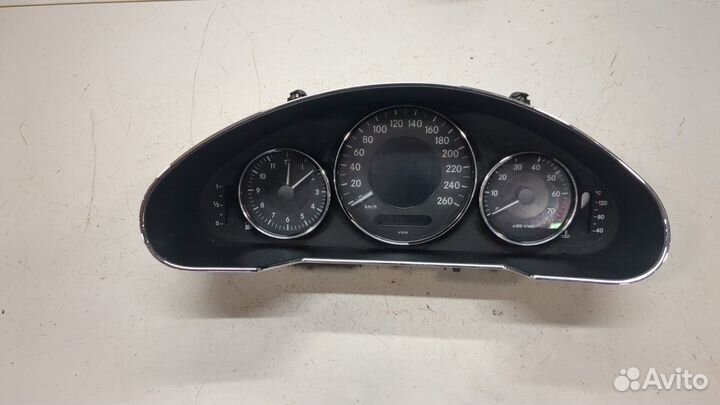 Щиток приборов Mercedes CLS C219, 2004