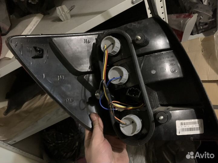 Фонарь задний правый лада приора 21903716010