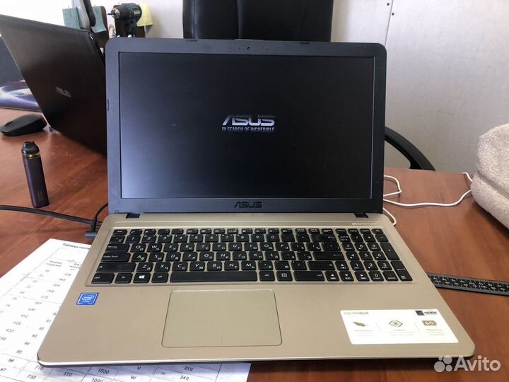 Ноутбук Asus VivoBook Max