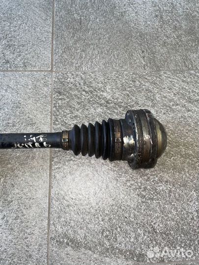 Привод левый Volkswagen Jetta 6