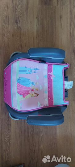 Детское кресло бустер