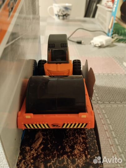 Игрушка каток, строительная техника