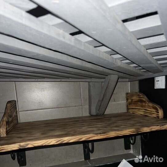 Полка настенная деревянная