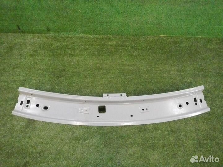 Усилитель крыши Volkswagen Polo