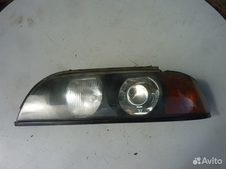BMW E39 фара левая с ресничкой