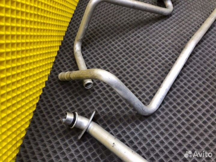 Трубки радиатора печки Mercedes-Benz E-Class W124