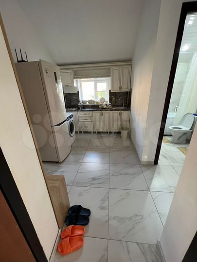 2-к. квартира, 60 м², 3/3 эт.