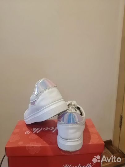 Кеды белые