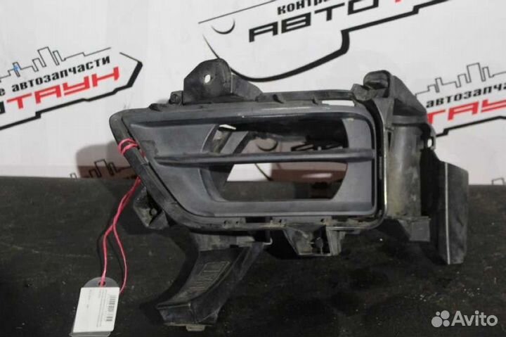 Ободок туманки toyota alphard vellfire ANH20W ANH25W ATH20W GGH20W GGH25W левый