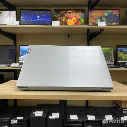 Ноутбук Lenovo Ryzen 5, 8Gb, SSD - кредит