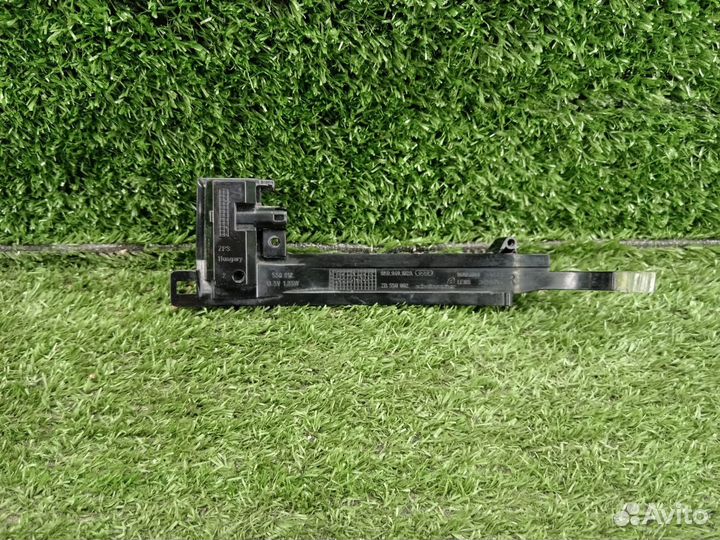 Повторитель поворота в зеркало правый VAG Audi A3