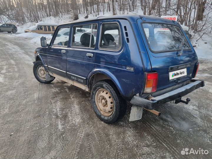 LADA 4x4 (Нива) 1.7 МТ, 2006, 200 000 км