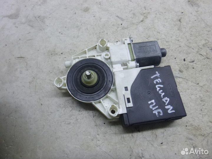 Моторчик стеклоподьёмника передний Volkswagen tigu