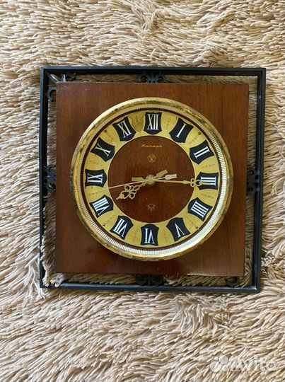 Часы настенные СССР янтарь