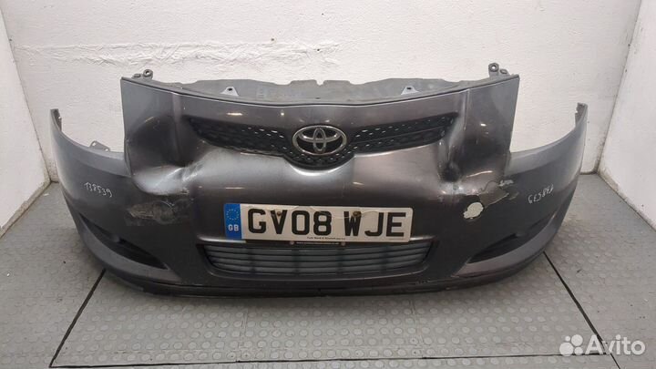 Бампер Toyota Auris E15, 2008