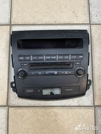 Магнитола панель Mitsubishi Outlander XL II CW