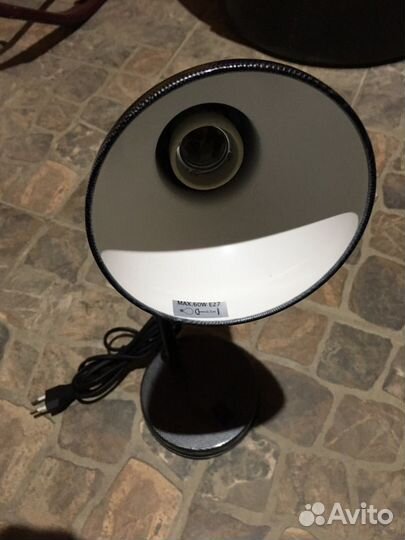 Лампа на гибком держателе