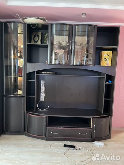 Стенка в гостиную