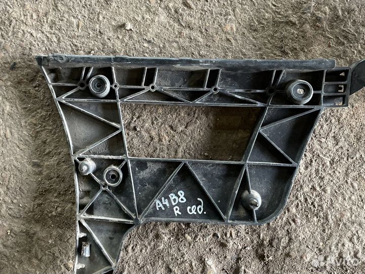 Кронштейн Audi A4 (B8) 2007-2011 задние обе