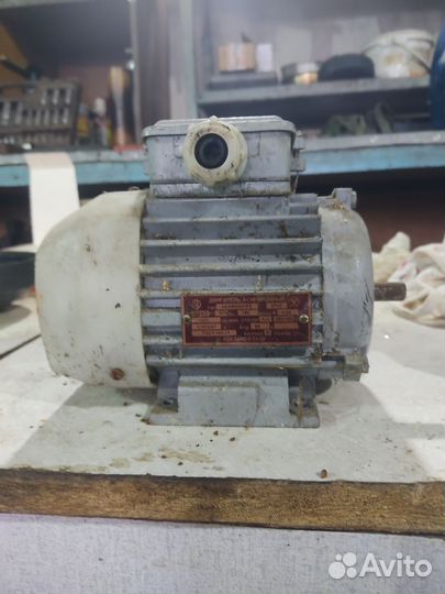 Электродвигатель 220в