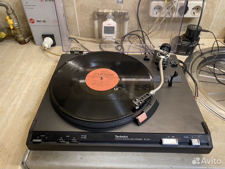 Виниловый проигрыватель Technics sl-221