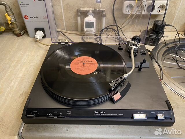 Виниловый проигрыватель Technics sl-221