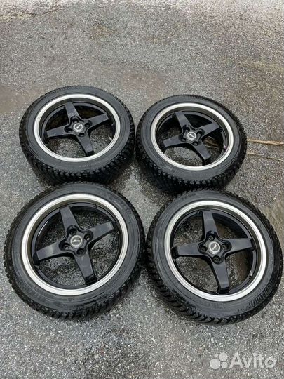 Goodyear Ultragrip Ice Arctic 195/50 R16