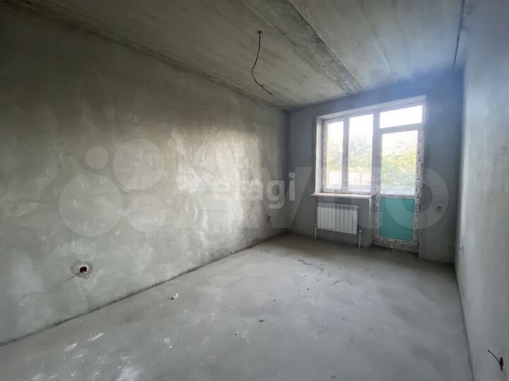 3-к. квартира, 90,3 м², 1/10 эт.