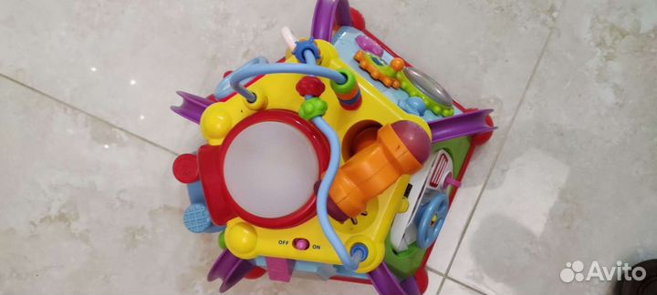 Развивающий бизикуб