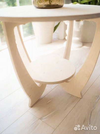 Деревянный стол дачный