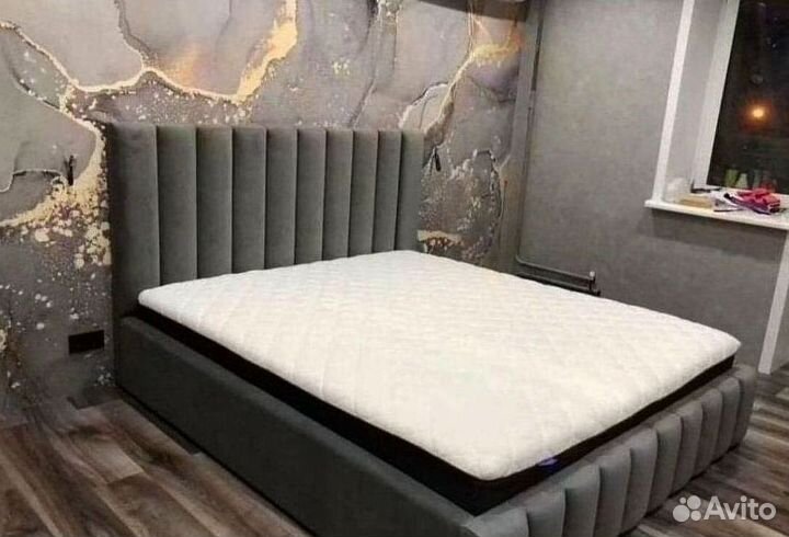 Кровать с изголовьем