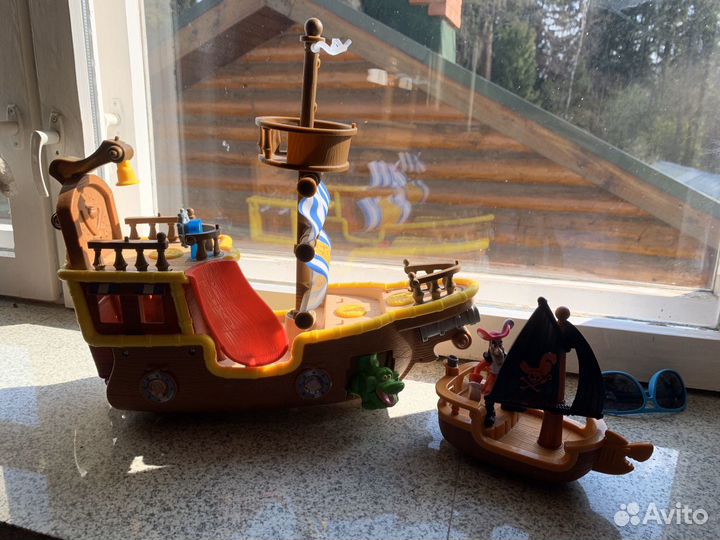 Игрушка Джек и пираты Нетландии корабль