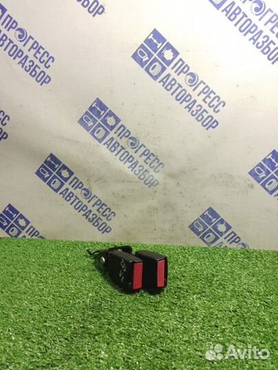 Ответная часть ремня безопасности задняя левая