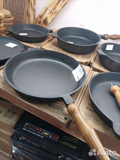 Сковородка чугунная