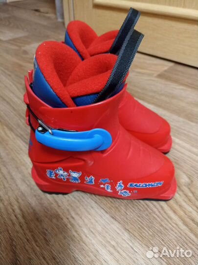 Горнолыжные ботинки детские