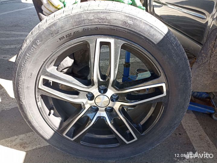 Continental ContiPremiumContact 2 215/55 R18 95H