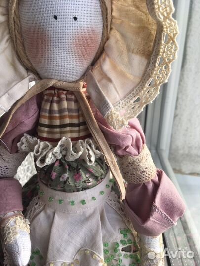 Кукла интерьерная
