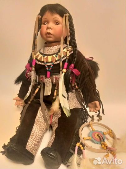 Кукла фарфоровая коллекционная