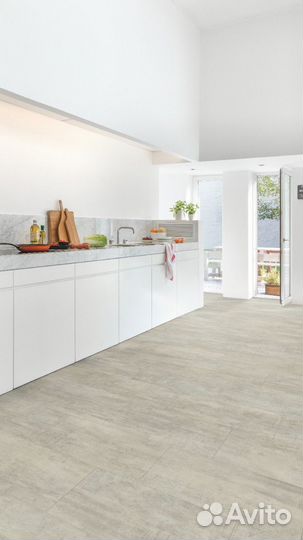 Пвх-плитка Quick-Step Livyn Травертин amcp40047