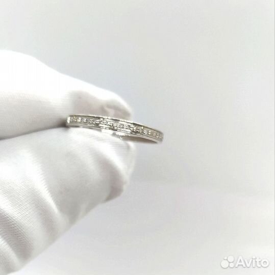 Золотое кольцо с бриллиантом 16р