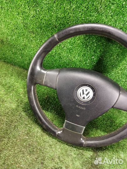 Рулевое колесо Volkswagen Golf 6