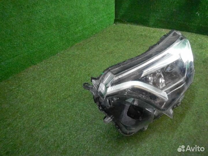Фара левая Toyota RAV4