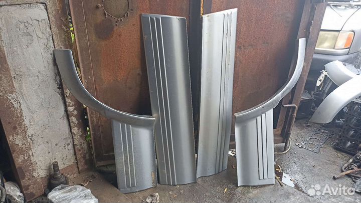 Молдинг двери Мицубиси Паджеро 2