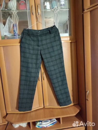 Брюки женские в клетку 40