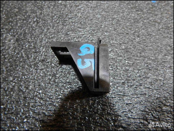 Крепление фары правой Audi Q5 FY