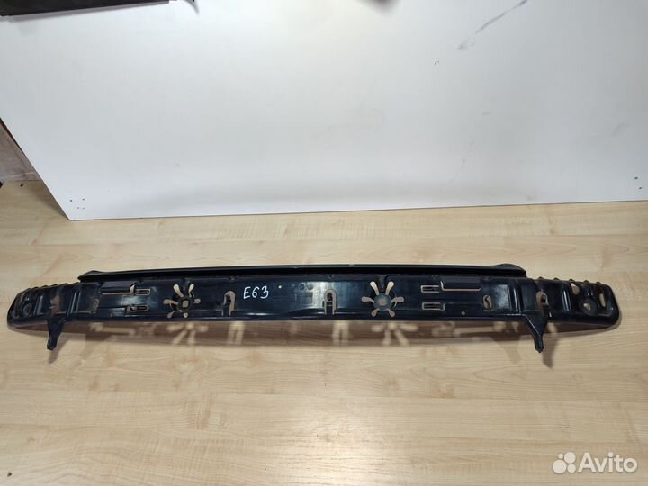 Крепление заднего бампера BMW6E63